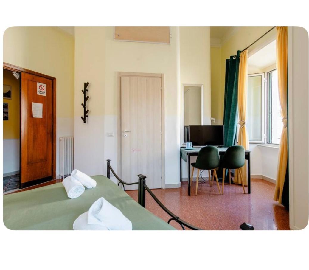 Glam Sm Maggiore Guest House Rome Buitenkant foto